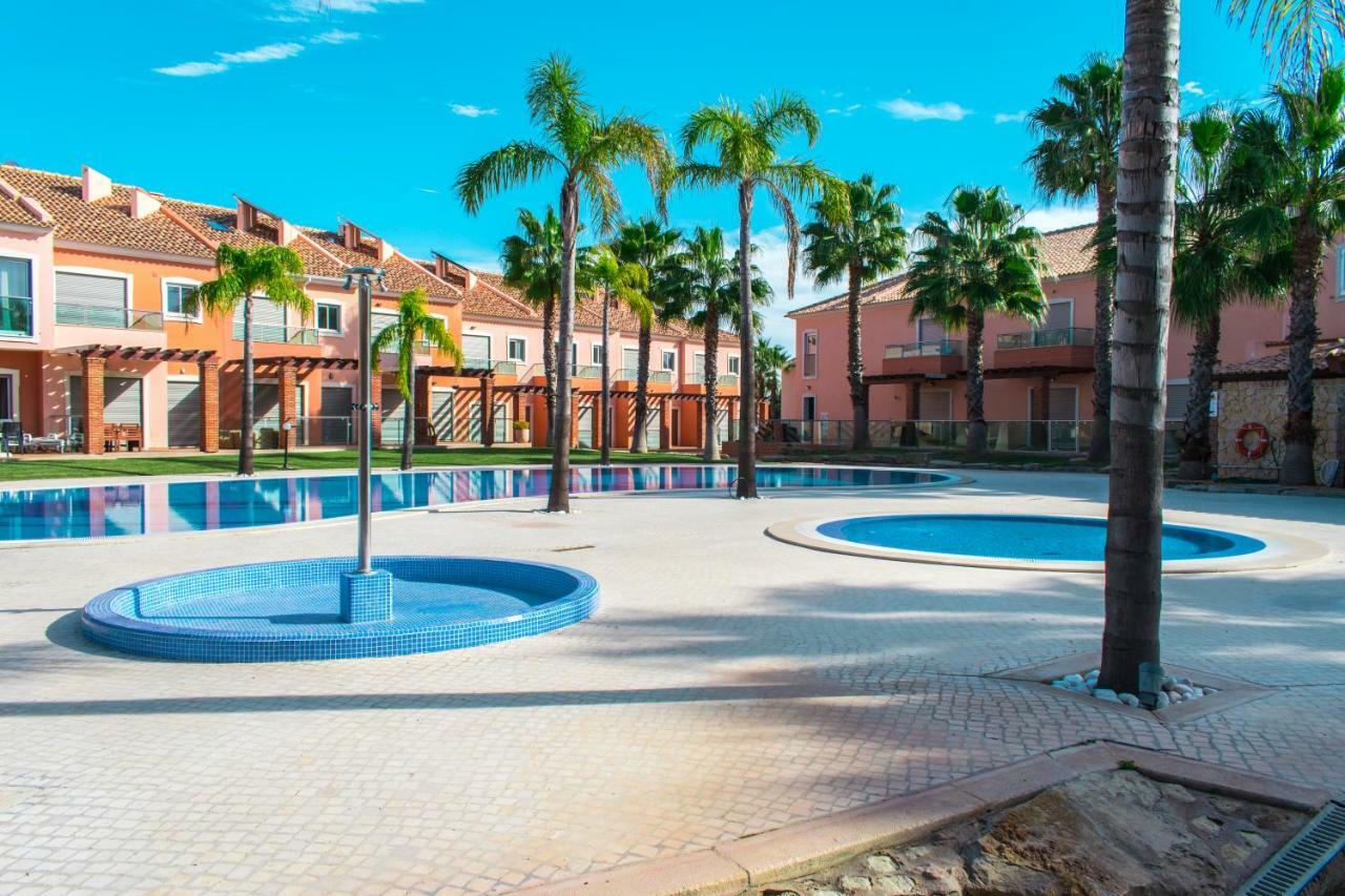 Moradia Jardins Do Vale Villa อัลบูเฟรา ภายนอก รูปภาพ