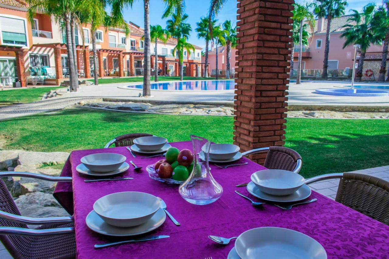 Moradia Jardins Do Vale Villa อัลบูเฟรา ภายนอก รูปภาพ